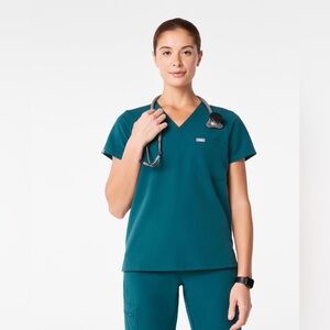 FIGS Scrub Set Size xL Catarina Top & high Zamora Jogger Pants L Caribbean Blue